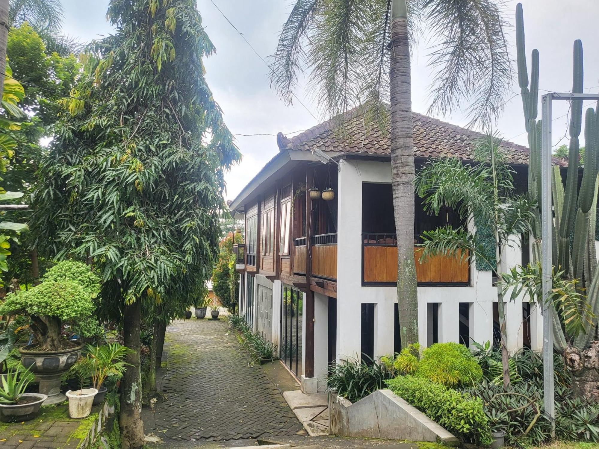 Reddoorz Syariah Near Wisata Durensewu Pandaan Jetak Dış mekan fotoğraf