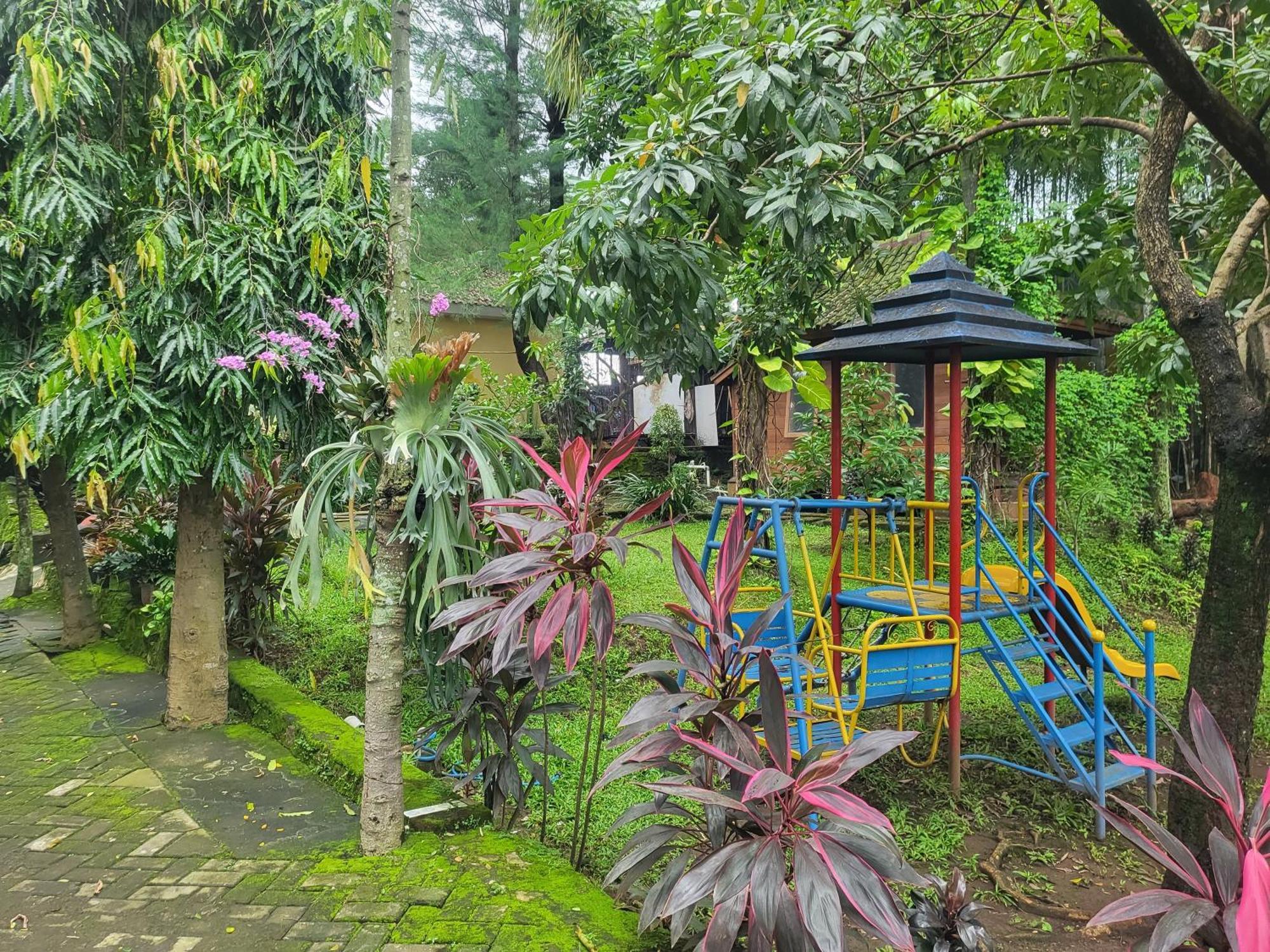 Reddoorz Syariah Near Wisata Durensewu Pandaan Jetak Dış mekan fotoğraf