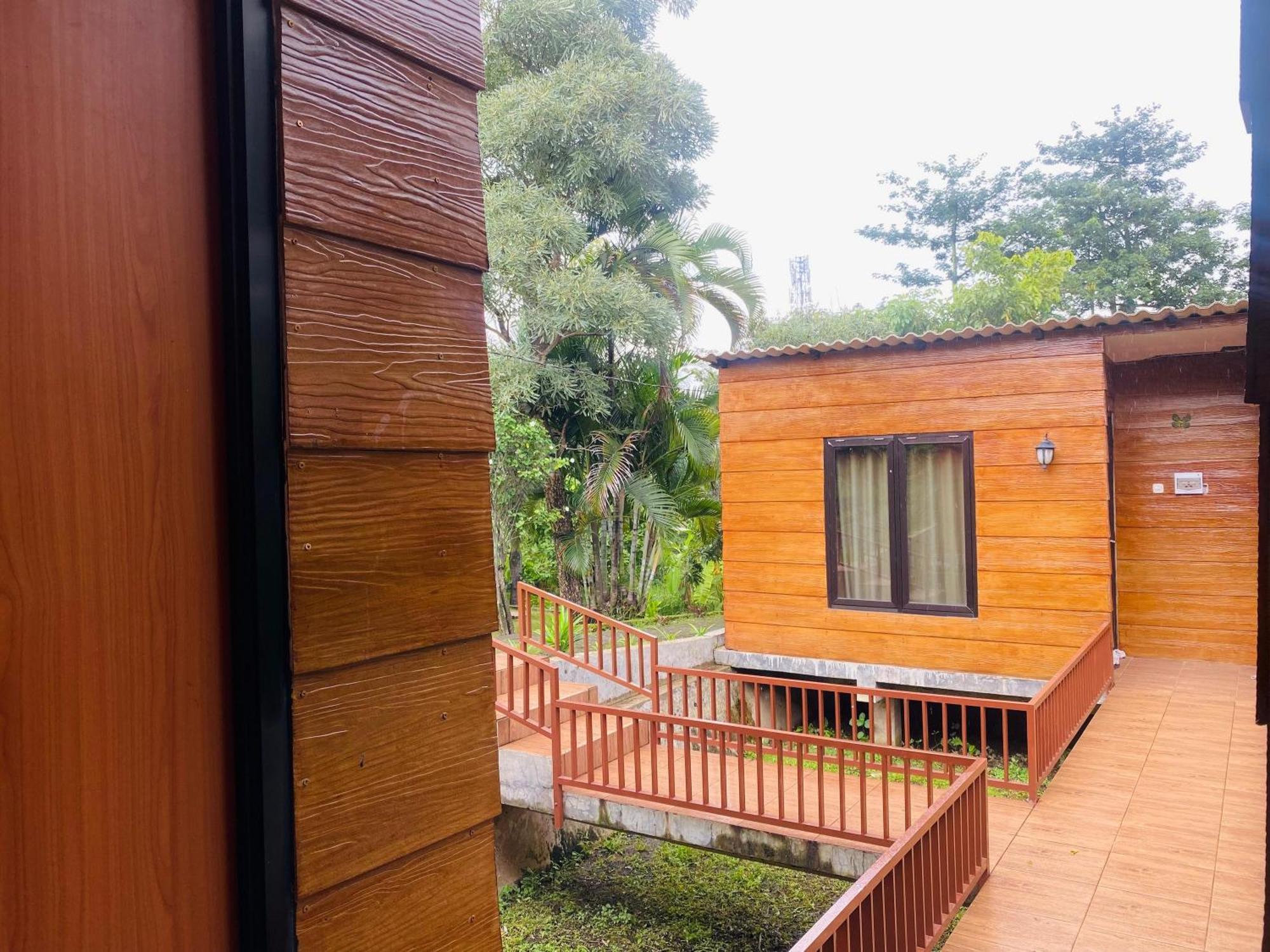 Reddoorz Syariah Near Wisata Durensewu Pandaan Jetak Dış mekan fotoğraf